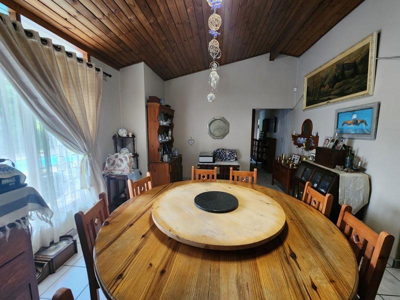 4 Bedroom Property for Sale in Bergzicht Western Cape